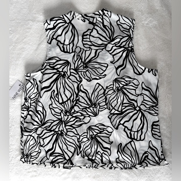 NWT Nine West Ruffle Sleeveless Blouse, Size XXL - Picture 6 of 13